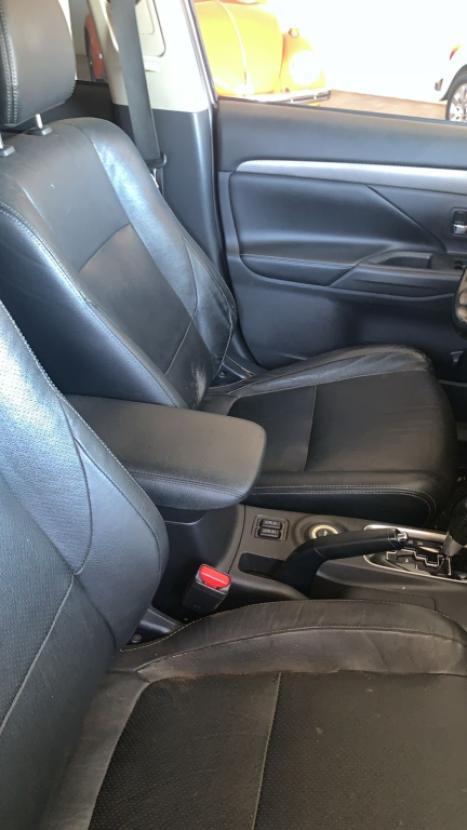 MITSUBISHI Outlander 3.0 V6 24V 4P GT 4X4 AUTOMTICO, Foto 3