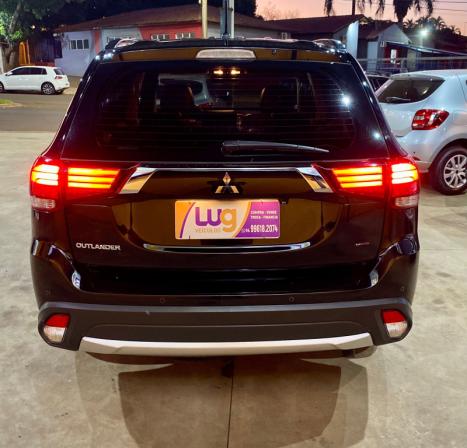 MITSUBISHI Outlander 2.2 16V 4P 4X4 DIESEL AUTOMTICO, Foto 3