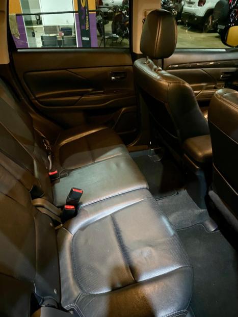 MITSUBISHI Outlander 2.2 16V 4P 4X4 DIESEL AUTOMTICO, Foto 7