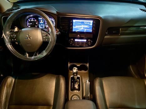 MITSUBISHI Outlander 2.2 16V 4P 4X4 DIESEL AUTOMTICO, Foto 8