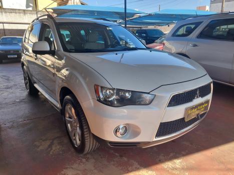 MITSUBISHI Outlander 3.0 V6 24V 4P 4X4 AUTOMTICO, Foto 3