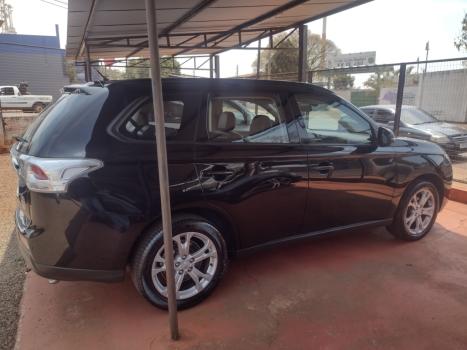 MITSUBISHI Outlander 2.0 16V 4P HPE AUTOMTICO, Foto 4