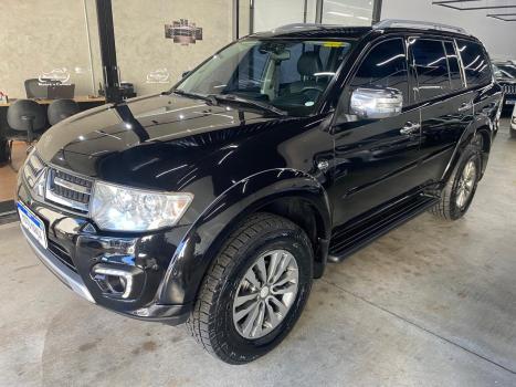 MITSUBISHI Pajero 3.2 16V 4P 4X4 7 LUGARES HPE TURBO DIESEL INTERCOOLER AUTOMTICO, Foto 2