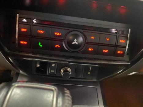 MITSUBISHI Pajero 3.2 16V 4P 4X4 7 LUGARES HPE TURBO DIESEL INTERCOOLER AUTOMTICO, Foto 23