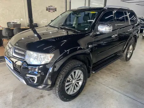 MITSUBISHI Pajero 3.2 16V 4P 4X4 7 LUGARES HPE TURBO DIESEL INTERCOOLER AUTOMTICO, Foto 2