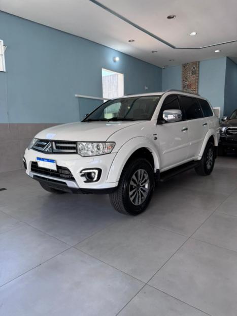 MITSUBISHI Pajero Dakar 3.5 V6 24V 4P HPE FLEX 4X4 7 LUGARES AUTOMTICO, Foto 2