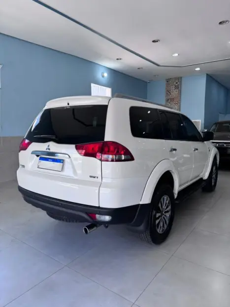 MITSUBISHI Pajero Dakar 3.5 V6 24V 4P HPE FLEX 4X4 7 LUGARES AUTOMTICO, Foto 7