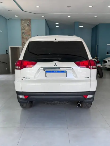 MITSUBISHI Pajero Dakar 3.5 V6 24V 4P HPE FLEX 4X4 7 LUGARES AUTOMTICO, Foto 8
