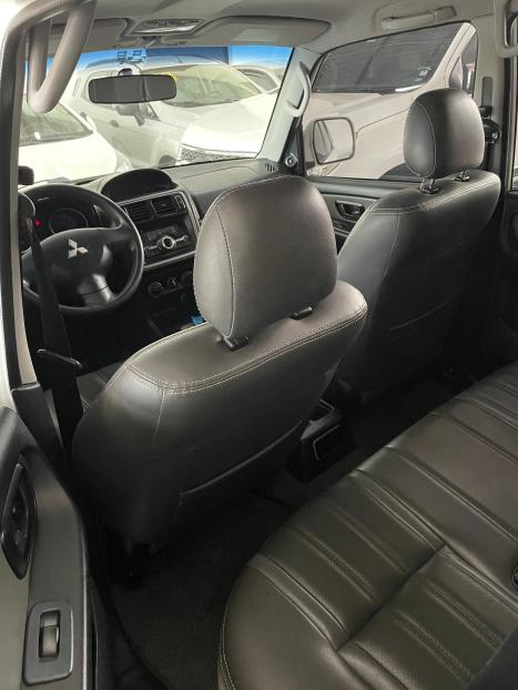 MITSUBISHI Pajero TR4 2.0 16V 4P FLEX, Foto 6