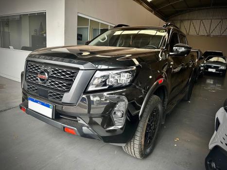 NISSAN Frontier 2.3 16V PRO4X CABINE DUPLA 4X4 BI-TURBO DIESEL AUTOMTICO, Foto 2