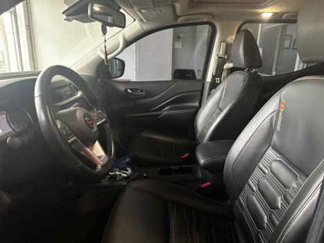 NISSAN Frontier 2.3 16V PRO4X CABINE DUPLA 4X4 BI-TURBO DIESEL AUTOMTICO, Foto 13