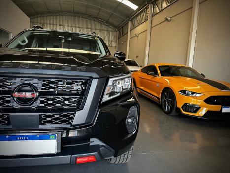 NISSAN Frontier 2.3 16V PRO4X CABINE DUPLA 4X4 BI-TURBO DIESEL AUTOMTICO, Foto 4