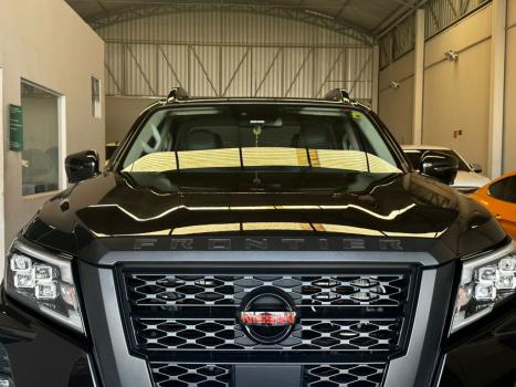 NISSAN Frontier 2.3 16V PRO4X CABINE DUPLA 4X4 BI-TURBO DIESEL AUTOMTICO, Foto 5