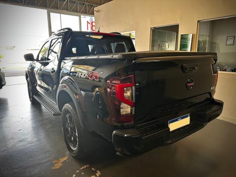 NISSAN Frontier 2.3 16V PRO4X CABINE DUPLA 4X4 BI-TURBO DIESEL AUTOMTICO, Foto 11