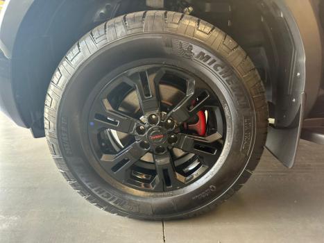 NISSAN Frontier 2.3 16V PRO4X CABINE DUPLA 4X4 BI-TURBO DIESEL AUTOMTICO, Foto 17