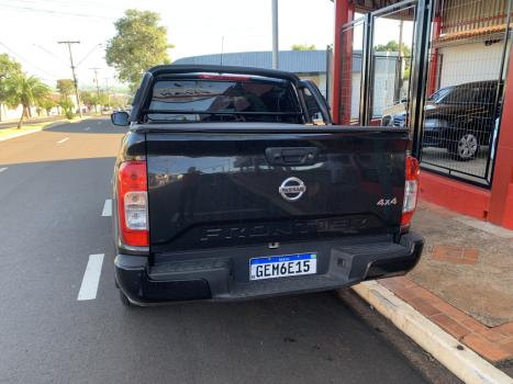 NISSAN Frontier 2.3 ATTACK CABINE DUPLA 4X4 BI-TURBO DIESEL AUTOMTICO, Foto 2