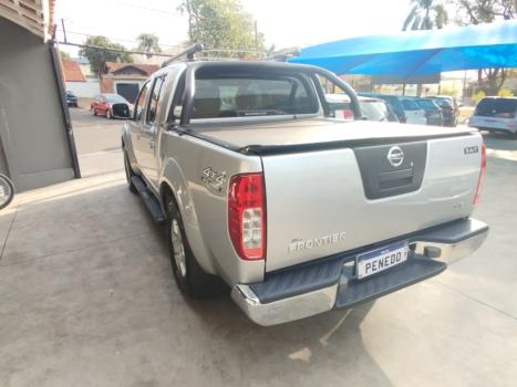 NISSAN Frontier 2.3 16V SE 4X4 CABINE DUPLA BI-TURBO DIESEL AUTOMTICO, Foto 4