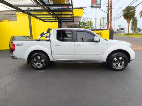 NISSAN Frontier 2.5 SE 4X4 TURBO DIESEL CABINE DUPLA, Foto 2