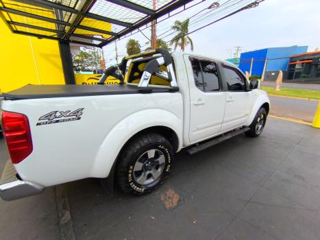 NISSAN Frontier 2.5 SE 4X4 TURBO DIESEL CABINE DUPLA, Foto 8