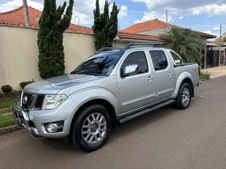 NISSAN Frontier 2.5 SL 4X4 TURBO DIESEL CABINE DUPLA AUTOMTICO, Foto 2