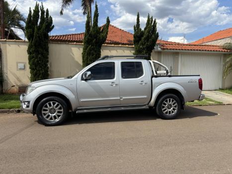 NISSAN Frontier 2.5 SL 4X4 TURBO DIESEL CABINE DUPLA AUTOMTICO, Foto 1