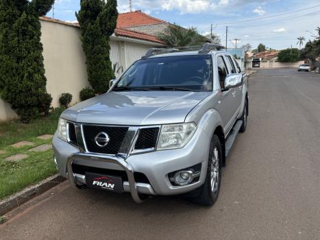 NISSAN Frontier 2.5 SL 4X4 TURBO DIESEL CABINE DUPLA AUTOMTICO, Foto 4