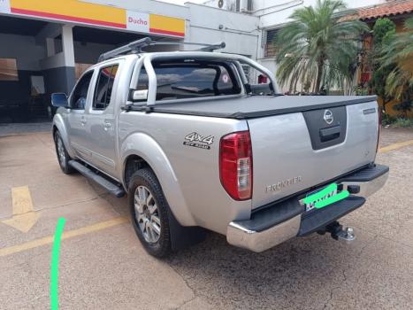 NISSAN Frontier 2.5 SL 4X4 TURBO DIESEL CABINE DUPLA AUTOMTICO, Foto 4