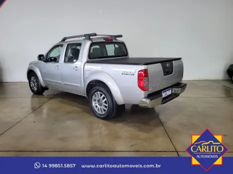 NISSAN Frontier 2.5 SL 4X4 TURBO DIESEL CABINE DUPLA AUTOMTICO, Foto 2