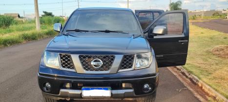 NISSAN Frontier 2.5 SEL 4X4 TURBO DIESEL CABINE DUPLA AUTOMTICO, Foto 2