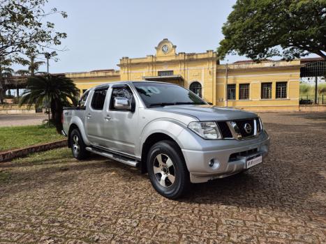 NISSAN Frontier 2.5 XE TURBO DIESEL CABINE DUPLA, Foto 2