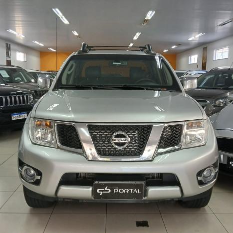 NISSAN Frontier 2.5 SL 4X4 TURBO DIESEL CABINE DUPLA AUTOMTICO, Foto 2