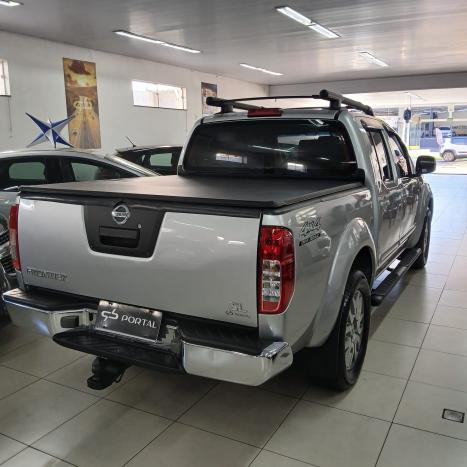 NISSAN Frontier 2.5 SL 4X4 TURBO DIESEL CABINE DUPLA AUTOMTICO, Foto 4