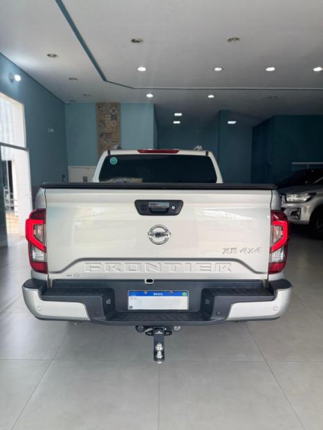 NISSAN Frontier 2.8 4X4 XE TURBO DIESEL CABINE DUPLA, Foto 6