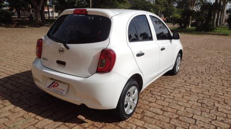 NISSAN March 1.0 12V 4P S FLEX, Foto 4