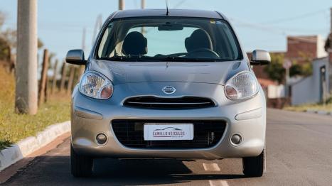 NISSAN March 1.0 12V 4P S FLEX, Foto 2