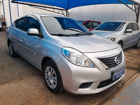 NISSAN Versa Sedan 1.6 16V 4P FLEX SV, Foto 1