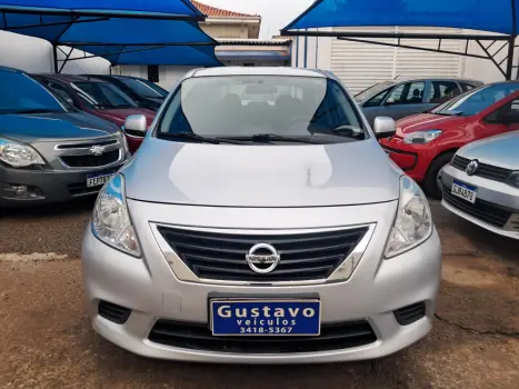 NISSAN Versa Sedan 1.6 16V 4P FLEX SV, Foto 3