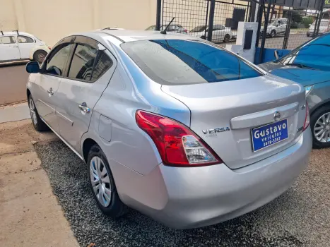 NISSAN Versa Sedan 1.6 16V 4P FLEX SV, Foto 5