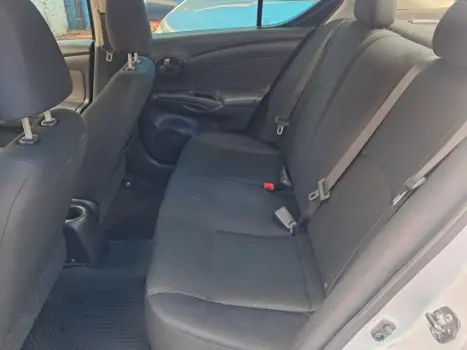 NISSAN Versa Sedan 1.6 16V 4P FLEX SV, Foto 10