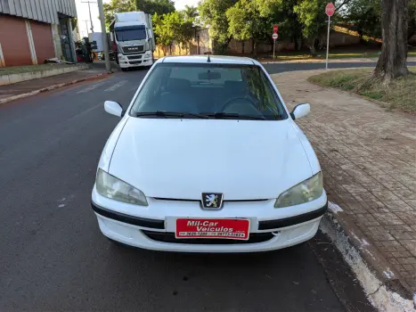 PEUGEOT 106 1.0 4P SOLEIL, Foto 2