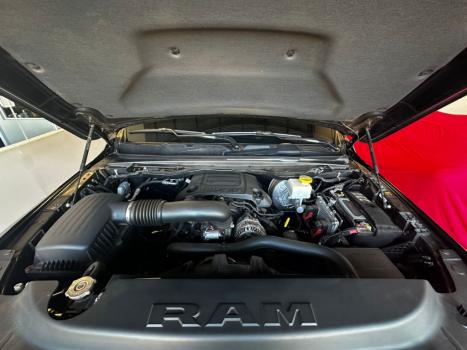 RAM 1500 5.7 V8 LIMITED NIGHT EDITION CABINE DUPLA 4X4 AUTOMTICO, Foto 7