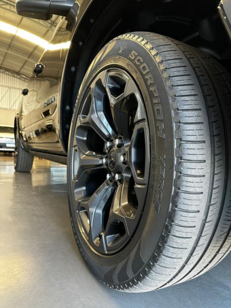 RAM 1500 5.7 V8 LIMITED NIGHT EDITION CABINE DUPLA 4X4 AUTOMTICO, Foto 15