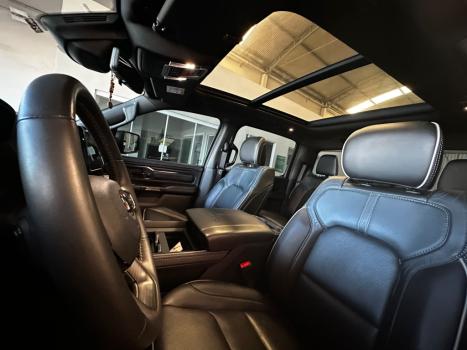 RAM 1500 5.7 V8 LIMITED NIGHT EDITION CABINE DUPLA 4X4 AUTOMTICO, Foto 16