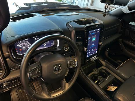 RAM 1500 5.7 V8 LIMITED NIGHT EDITION CABINE DUPLA 4X4 AUTOMTICO, Foto 23