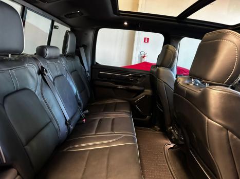 RAM 1500 5.7 V8 LIMITED NIGHT EDITION CABINE DUPLA 4X4 AUTOMTICO, Foto 26