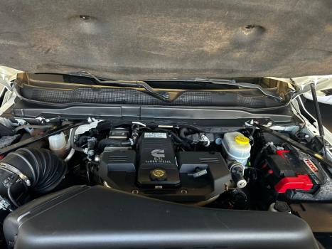RAM 2500 6.7 I6 24V SLT CABINE DUPLA TURBO DIESEL LARAMIE 4X4 AUTOMTICO, Foto 7
