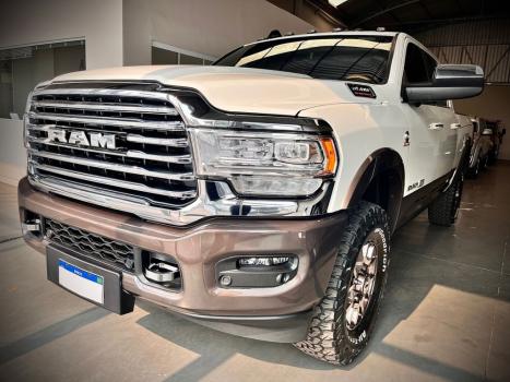 RAM 3500 6.7 I6 LIMITED LONG HORN CABINE DUPLA 4X4 TURBO DIESEL AUTOMTICO, Foto 4