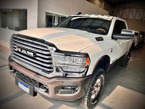 RAM 3500 6.7 I6 LIMITED LONG HORN CABINE DUPLA 4X4 TURBO DIESEL AUTOMTICO, Foto 3