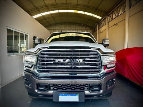 RAM 3500 6.7 I6 LIMITED LONG HORN CABINE DUPLA 4X4 TURBO DIESEL AUTOMTICO, Foto 3