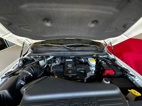 RAM 3500 6.7 I6 LIMITED LONG HORN CABINE DUPLA 4X4 TURBO DIESEL AUTOMTICO, Foto 5